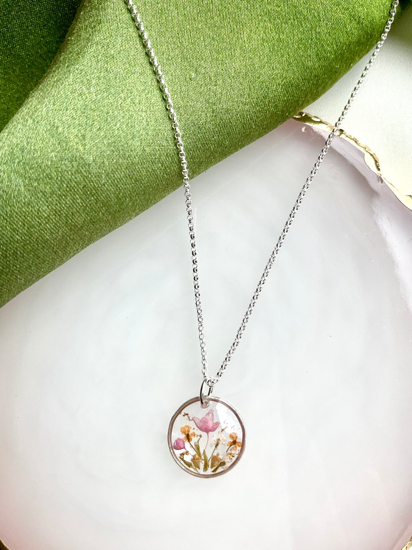 Sterling Silver Floral Circle Necklace – Unique Pressed Dried Flower Pendant